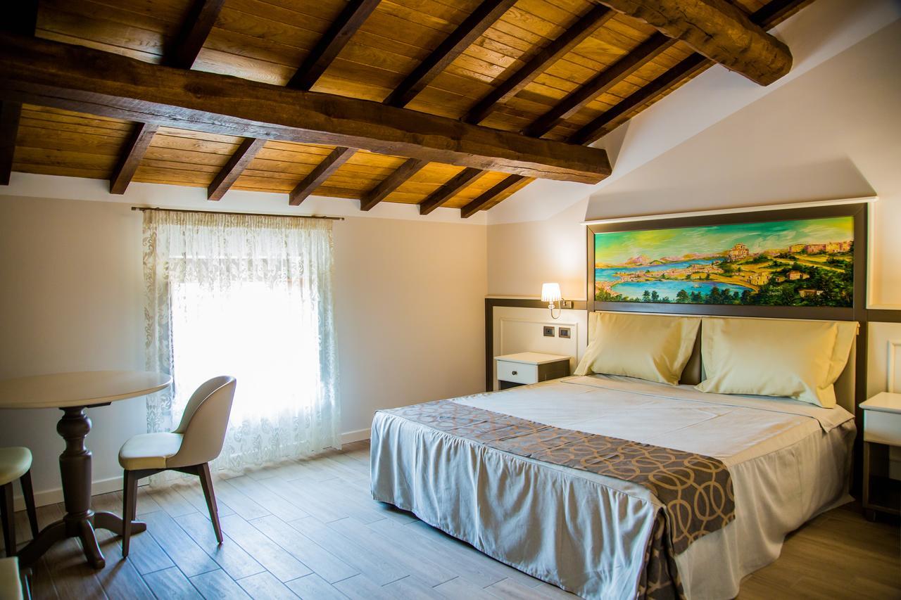 Double Room,667157769:JPEG